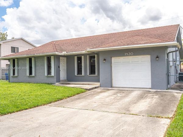 1830 SW 96th Ave , Miramar, FL 33025