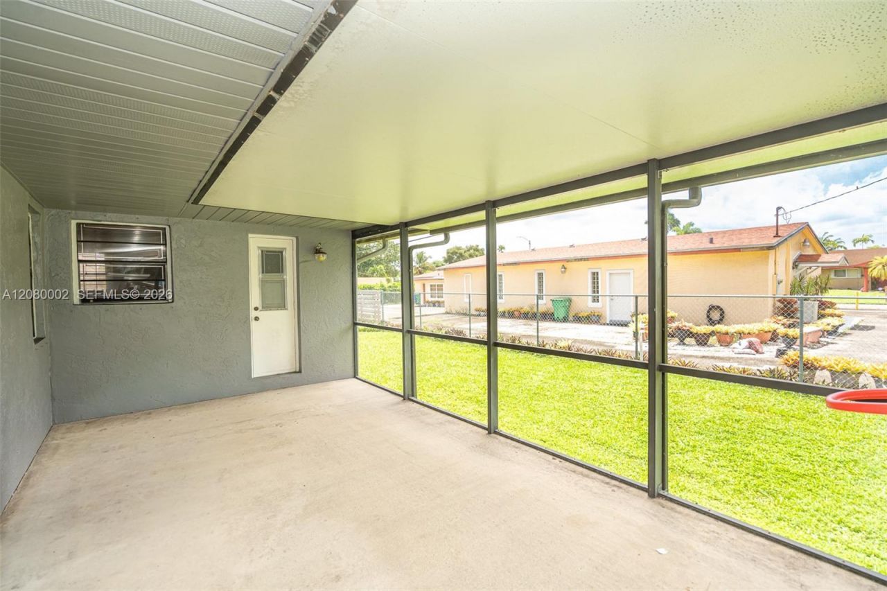 1830 SW 96th Ave , Miramar, FL 33025 Photo