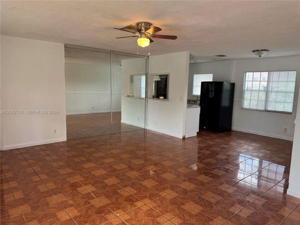 717 SW 79th Ave , North Lauderdale, FL 33068