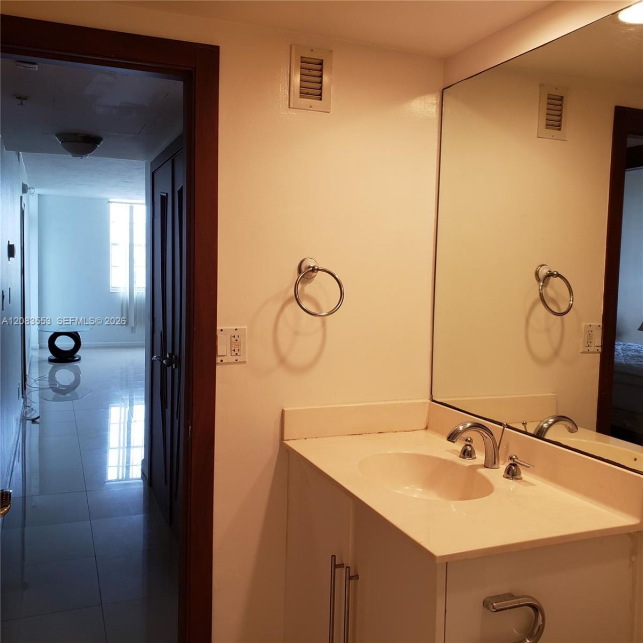 3001 S Ocean Dr, Unit 527, Hollywood, FL 33019 Photo