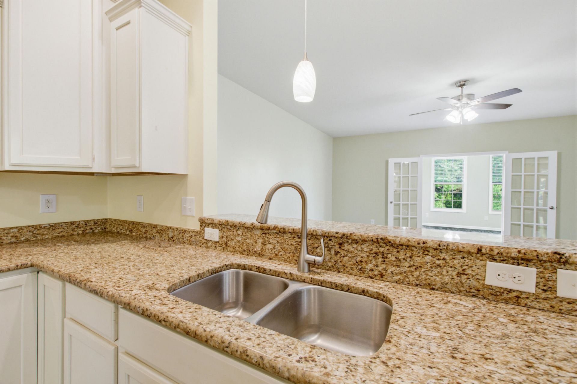 128 Carolina Wren Avenue Photo 16