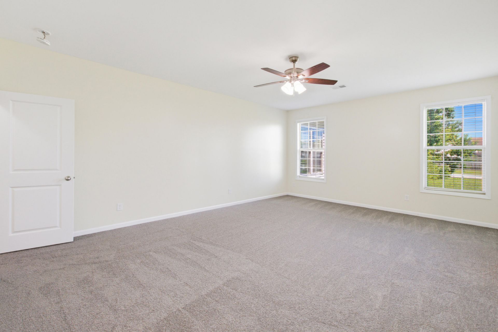 128 Carolina Wren Avenue Photo 29