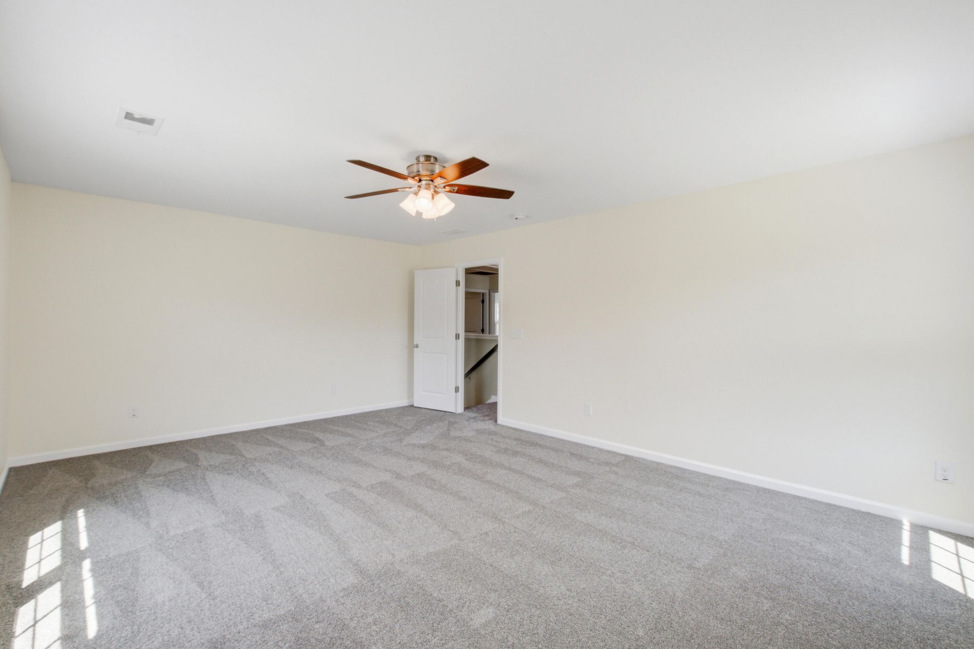 128 Carolina Wren Avenue Photo 40