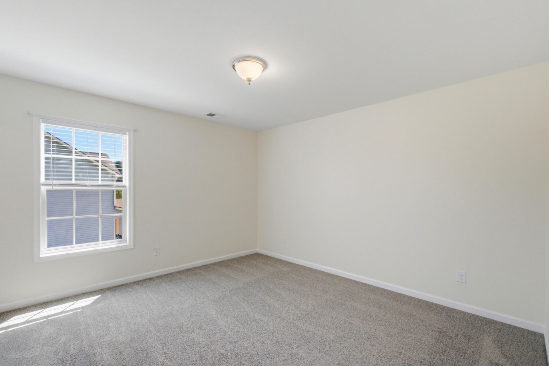 128 Carolina Wren Avenue Photo 41