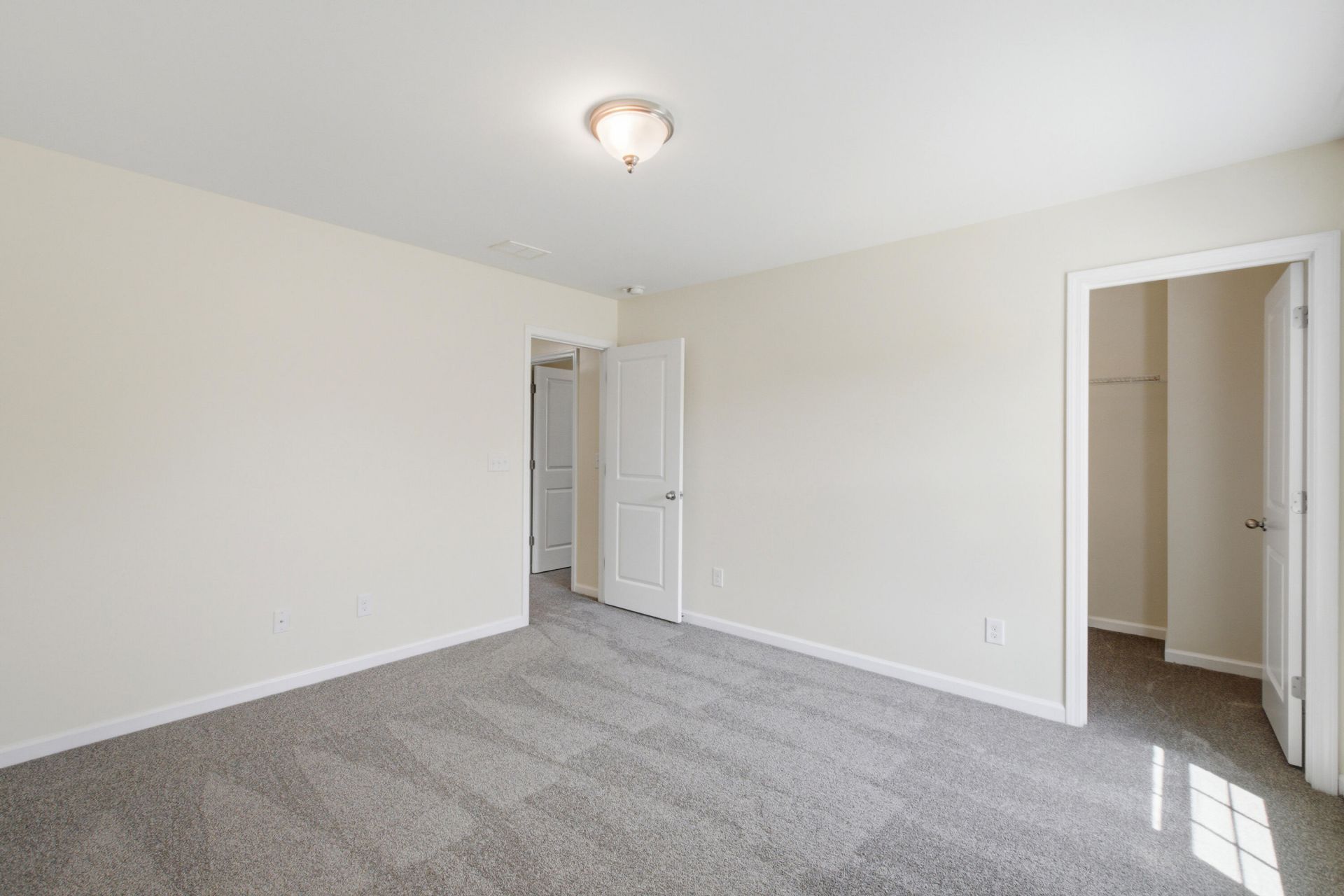 128 Carolina Wren Avenue Photo 42