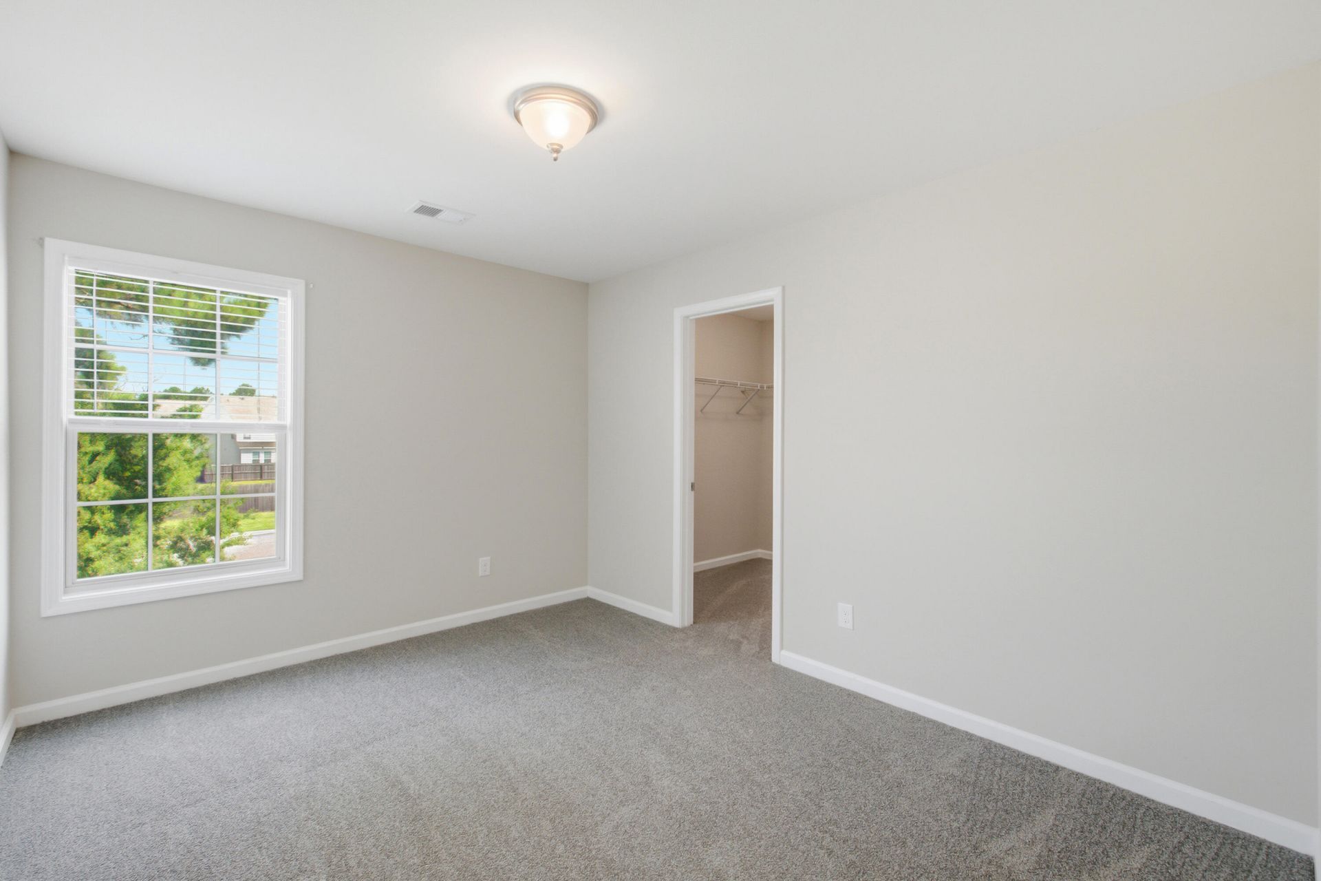 128 Carolina Wren Avenue Photo 43