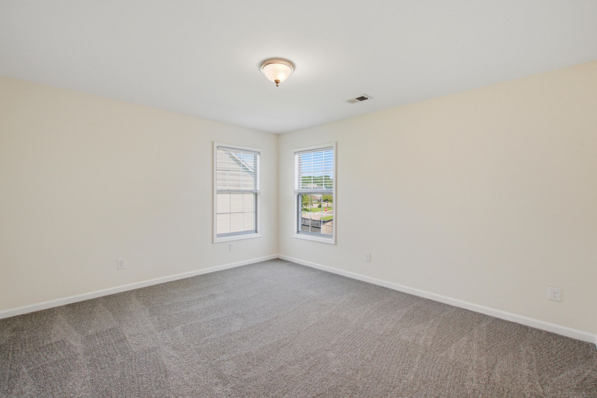 128 Carolina Wren Avenue Photo 46