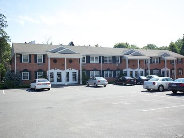 64 S Clinton Avenue , Unit 4B, Bay Shore, NY 11706