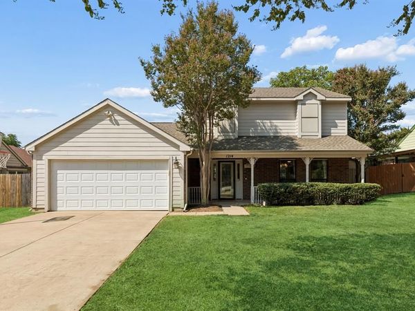 1214 Eaton Lane, Grapevine, TX 76051