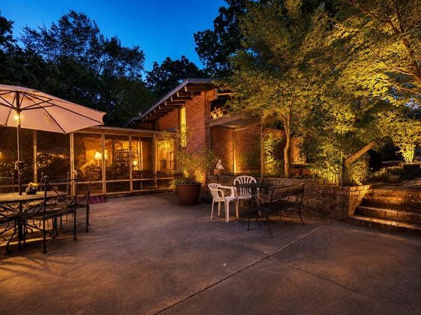 1101 Owenwood Drive, Irving, TX 75061