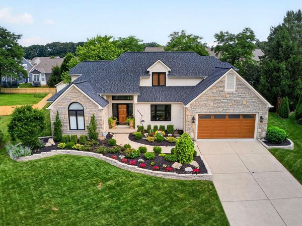 206 Baranof W, Westerville, OH 43081