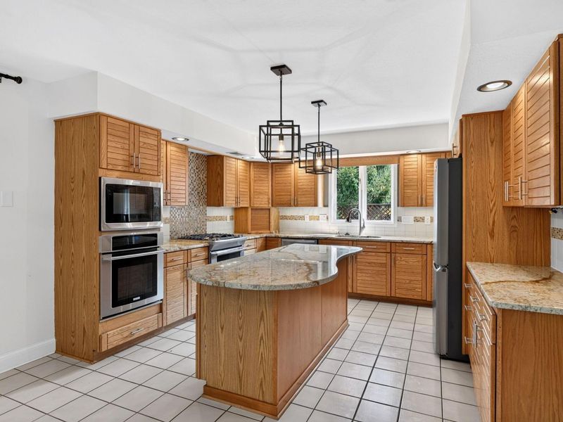 206 Baranof W, Westerville, OH 43081 Photo 9