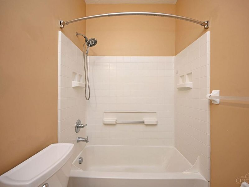 5425 Michelles Oak Court, Unit C, Cincinnati, OH 45248 Photo 33