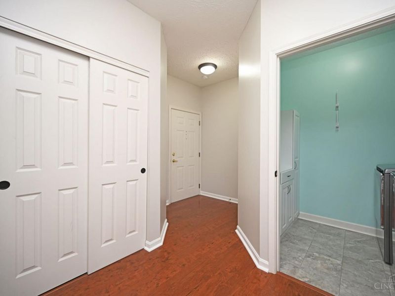 5425 Michelles Oak Court, Unit C, Cincinnati, OH 45248 Photo 5