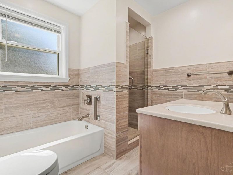 9512 Waxwing Drive, Blue Ash, OH 45241 Photo 7