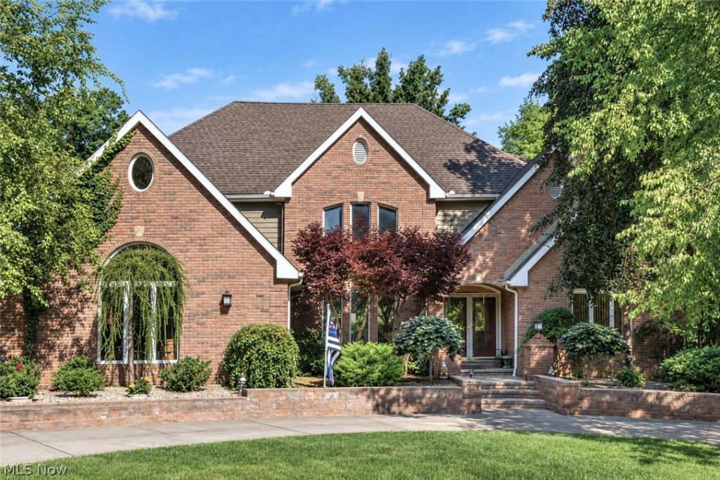 1226 Emerald Creek Drive, Broadview Heights, OH 44147
