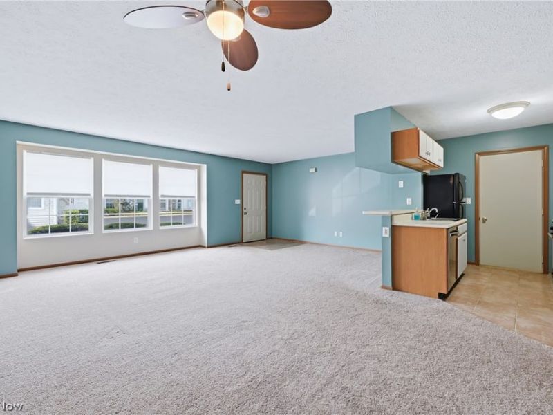 3211 Woodland Trail, Unit B, Cortland, OH 44410 Photo 13