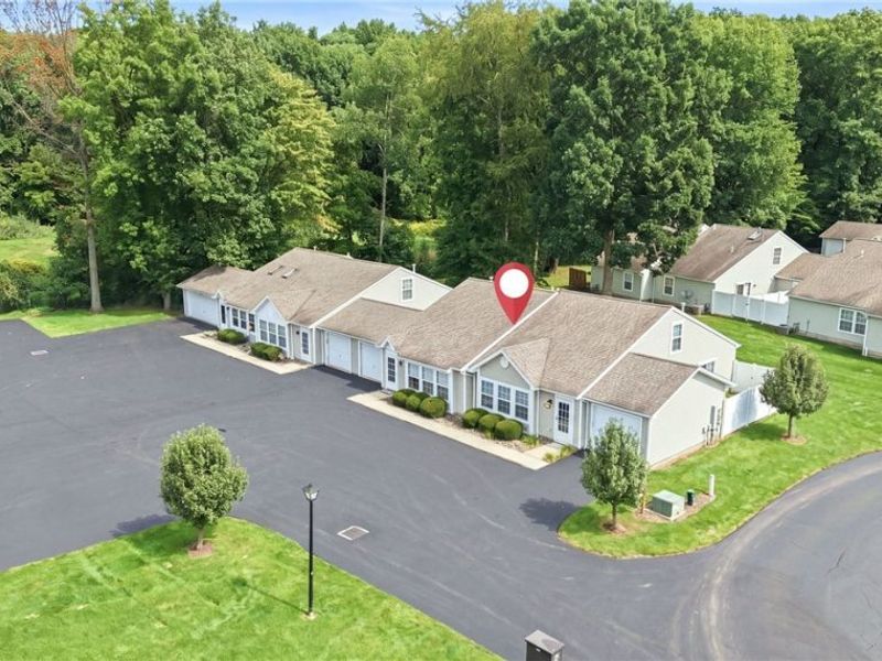3211 Woodland Trail, Unit B, Cortland, OH 44410 Photo 6