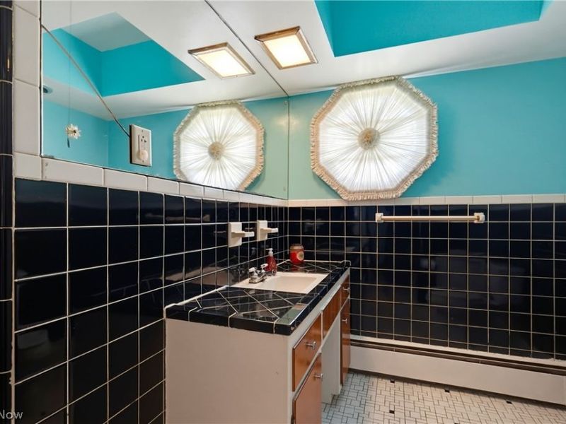 4949 Monticello Boulevard, Richmond Heights, OH 44143 Photo 18