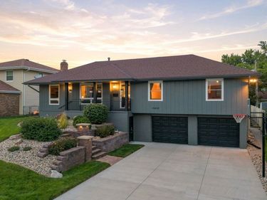 13430 Frances Street, Omaha, NE 68144