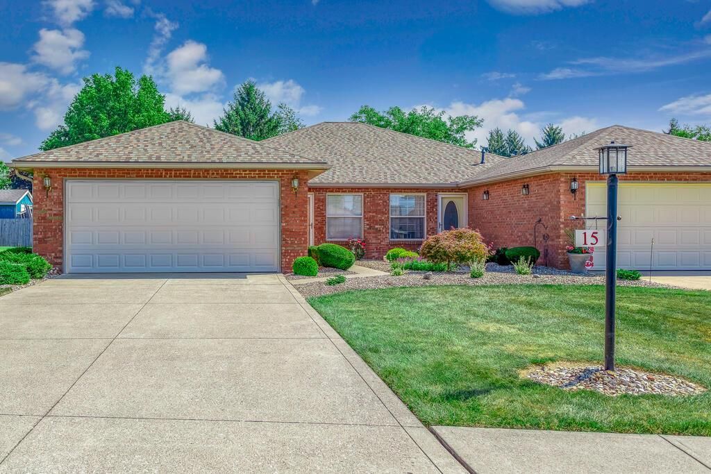 15 Riverview Dr, Shelby, OH 44875 Main Photo