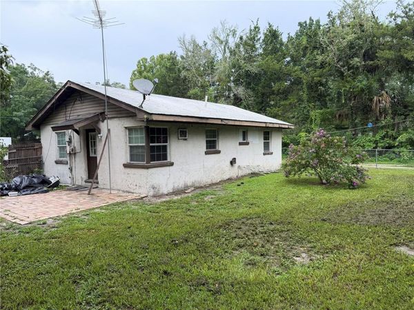 2106 NE 11TH AVENUE , OCALA, FL 34470