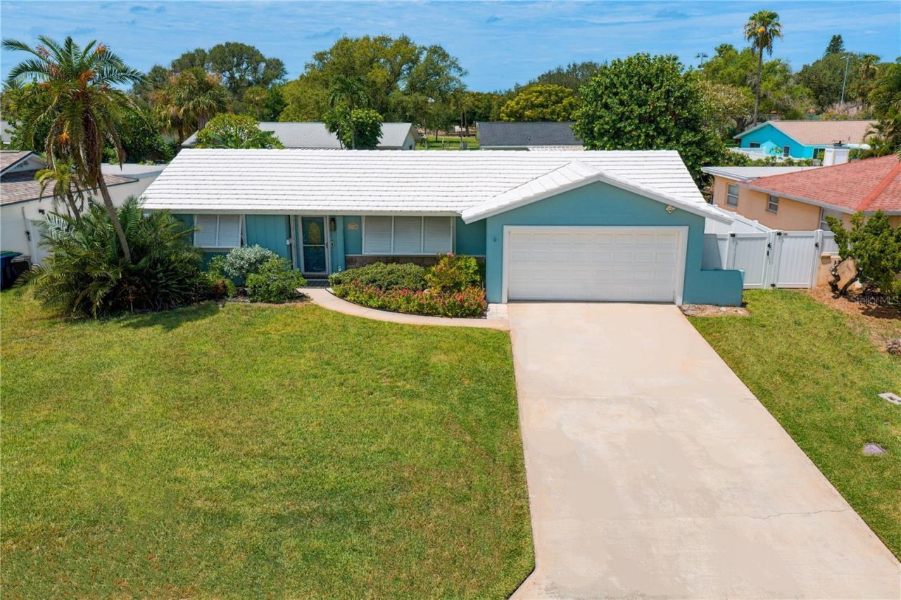 2972 E Vina Del Mar Boulevard, Saint Pete Beach, FL 33706 Photo