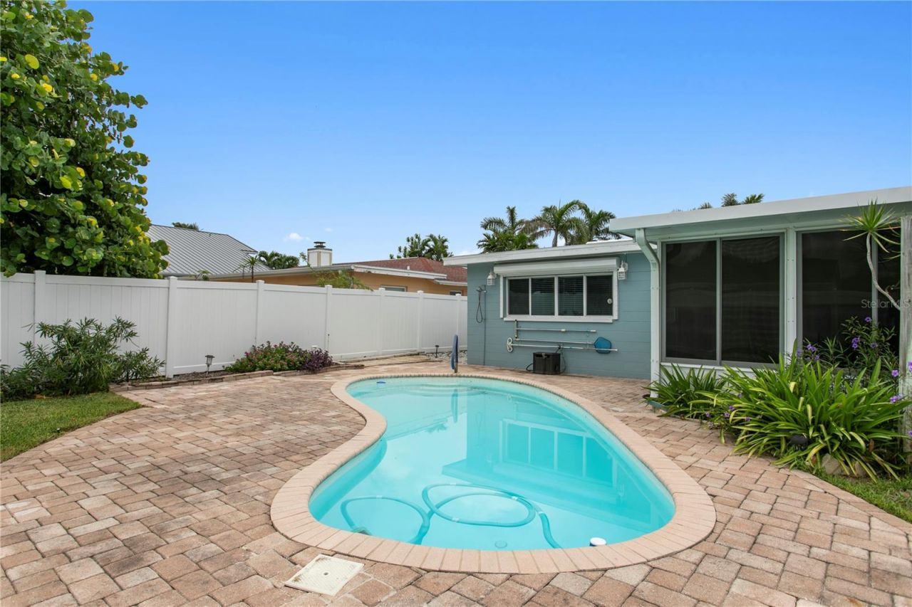 2972 E Vina Del Mar Boulevard, Saint Pete Beach, FL 33706 Photo