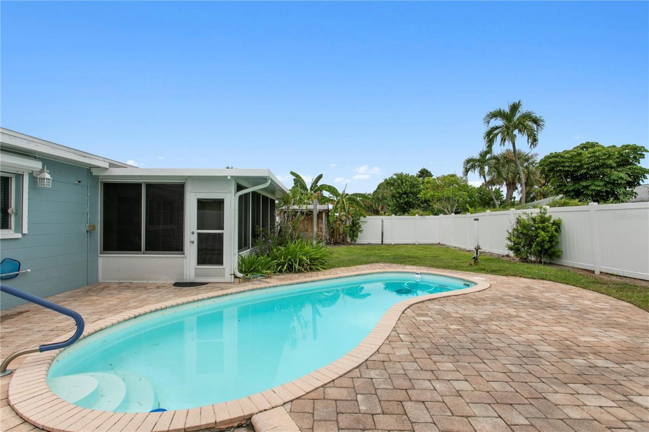 2972 E Vina Del Mar Boulevard, Saint Pete Beach, FL 33706 Photo