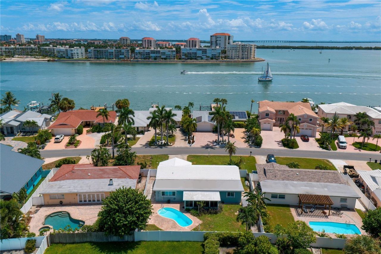 2972 E Vina Del Mar Boulevard, Saint Pete Beach, FL 33706 Photo