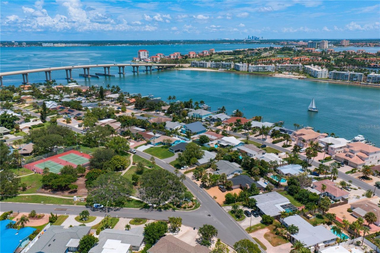 2972 E Vina Del Mar Boulevard, Saint Pete Beach, FL 33706 Photo