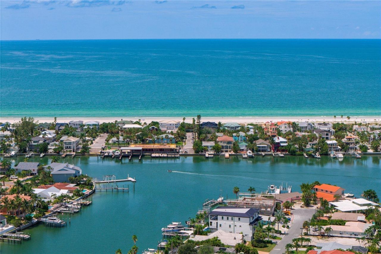 2972 E Vina Del Mar Boulevard, Saint Pete Beach, FL 33706 Photo