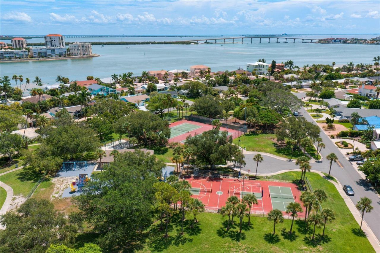 2972 E Vina Del Mar Boulevard, Saint Pete Beach, FL 33706 Photo