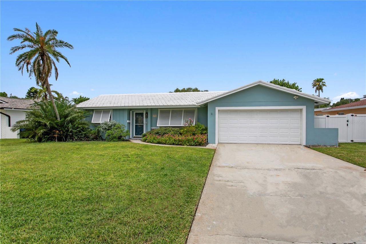 2972 E Vina Del Mar Boulevard, Saint Pete Beach, FL 33706 Photo