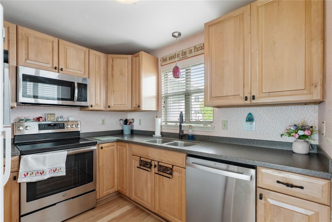 821 Audubon Drive , Unit 821, Bradenton, FL 34209 Photo