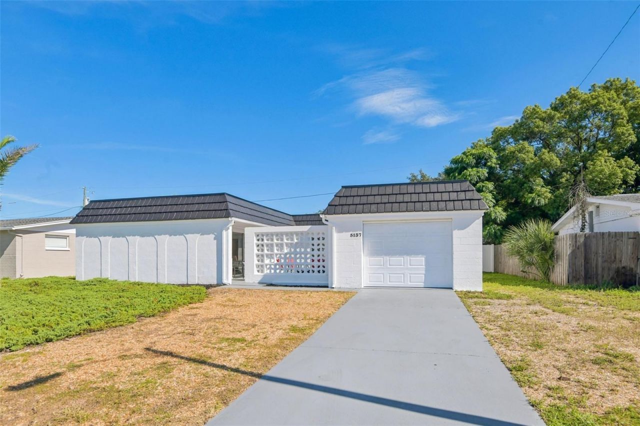 5137 Manor Drive , New Port Richey, FL 34652 Photo