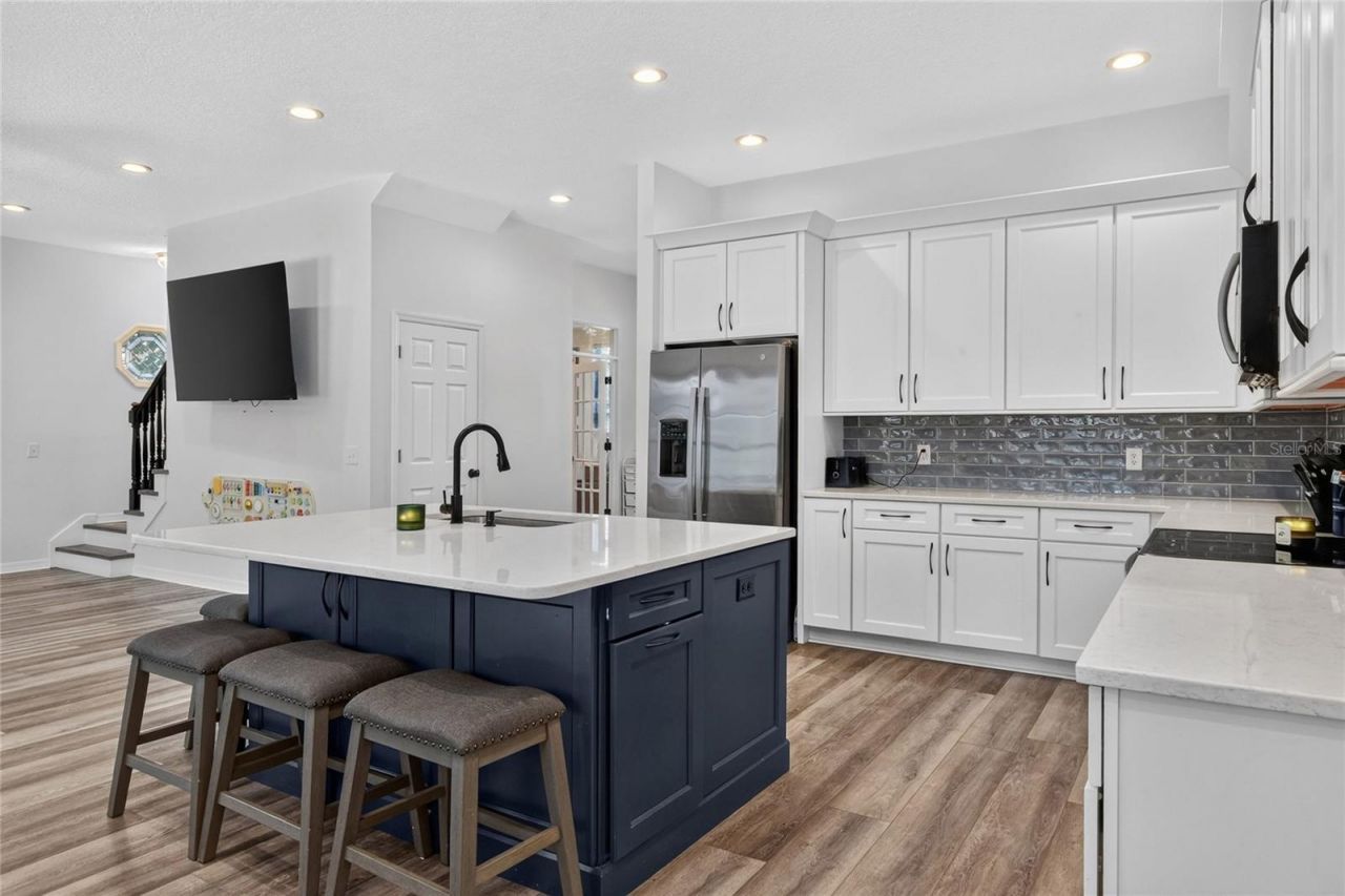 7365 Millbrook Oaks Drive , Lakeland, FL 33813 Photo