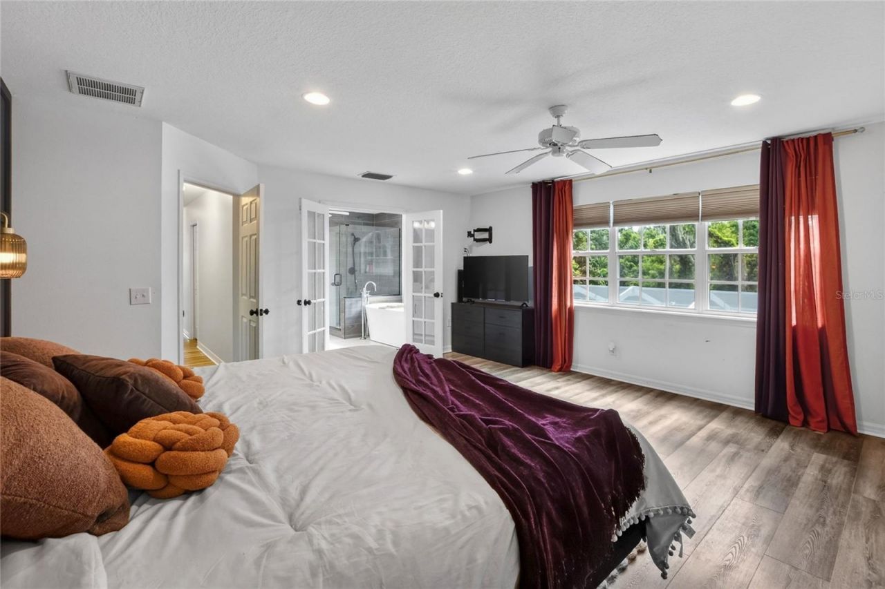 7365 Millbrook Oaks Drive , Lakeland, FL 33813 Photo