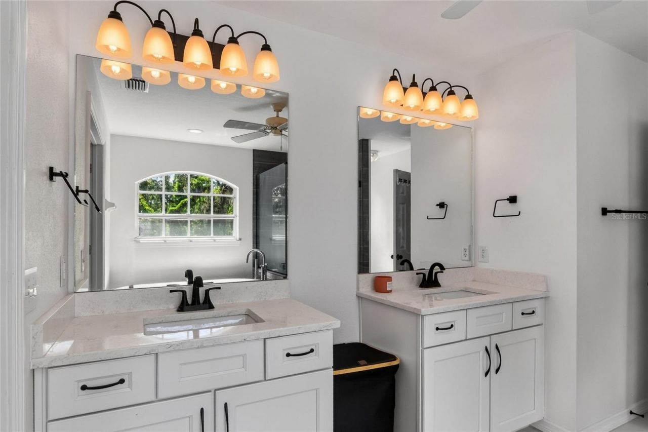 7365 Millbrook Oaks Drive , Lakeland, FL 33813 Photo