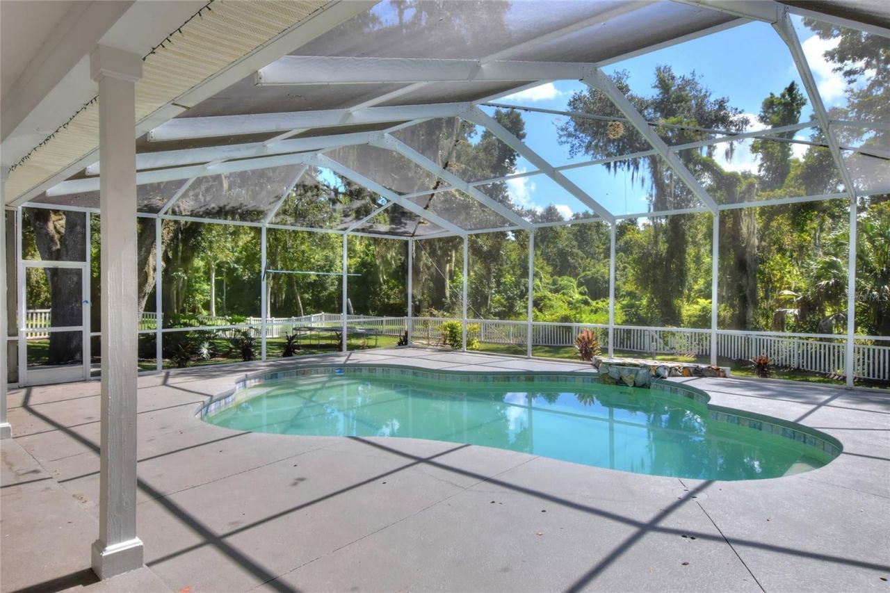7365 Millbrook Oaks Drive , Lakeland, FL 33813 Photo