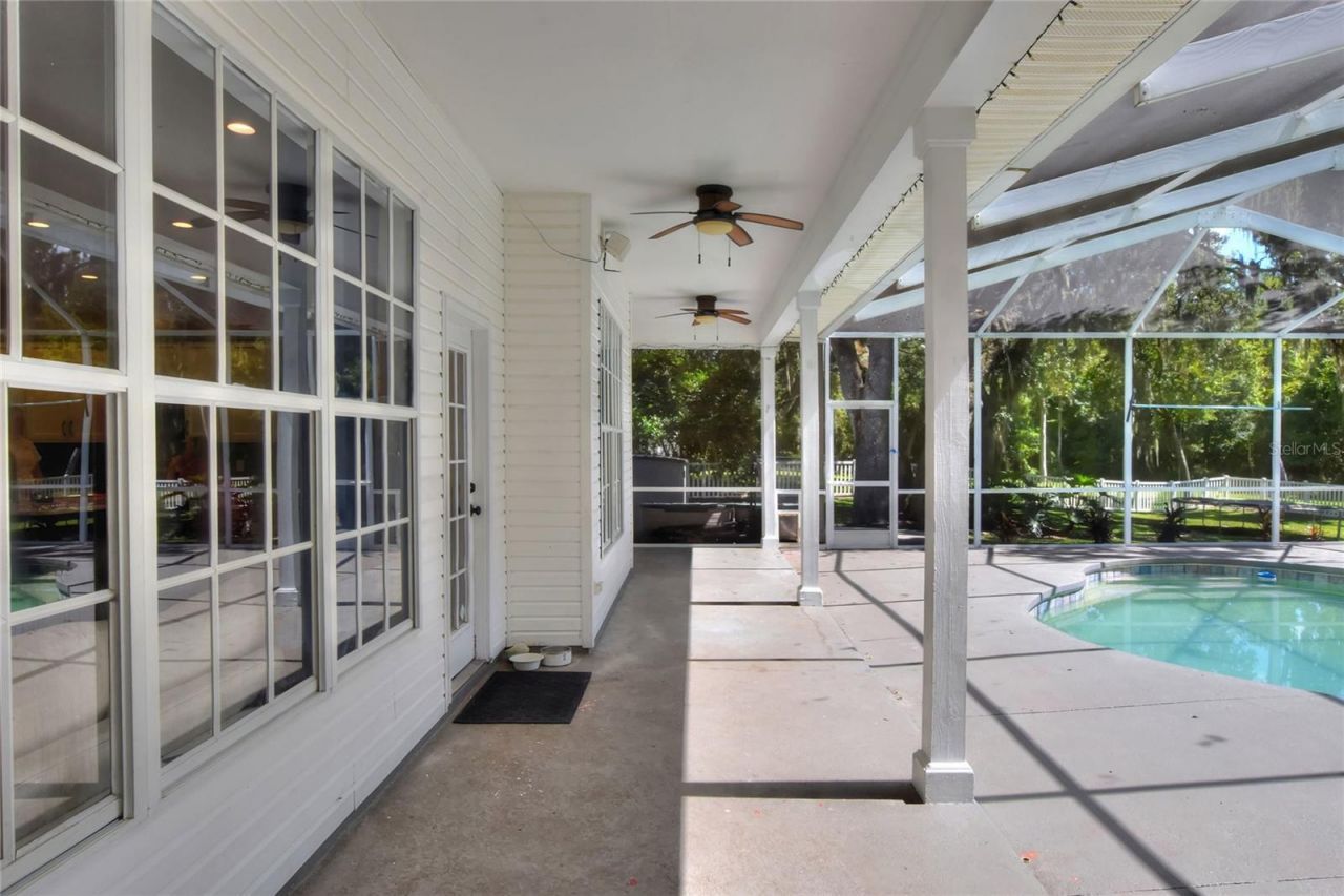 7365 Millbrook Oaks Drive , Lakeland, FL 33813 Photo