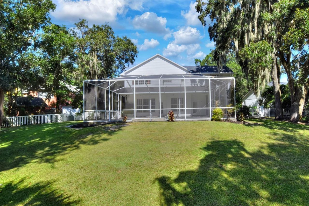 7365 Millbrook Oaks Drive , Lakeland, FL 33813 Photo