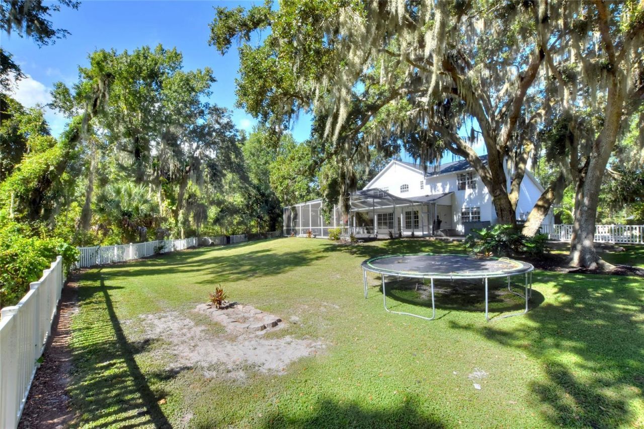 7365 Millbrook Oaks Drive , Lakeland, FL 33813 Photo