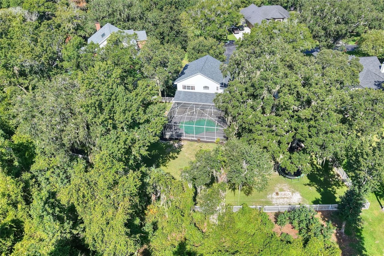 7365 Millbrook Oaks Drive , Lakeland, FL 33813 Photo