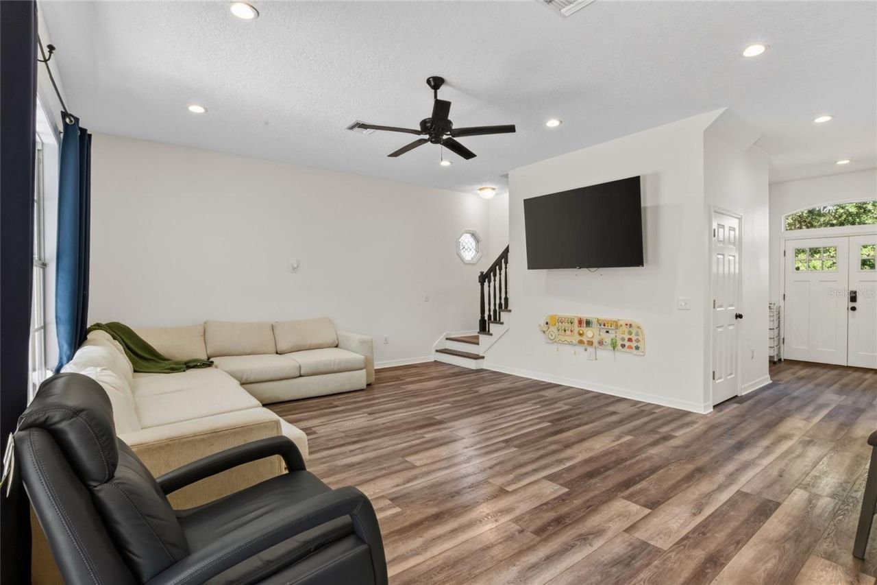 7365 Millbrook Oaks Drive , Lakeland, FL 33813 Photo