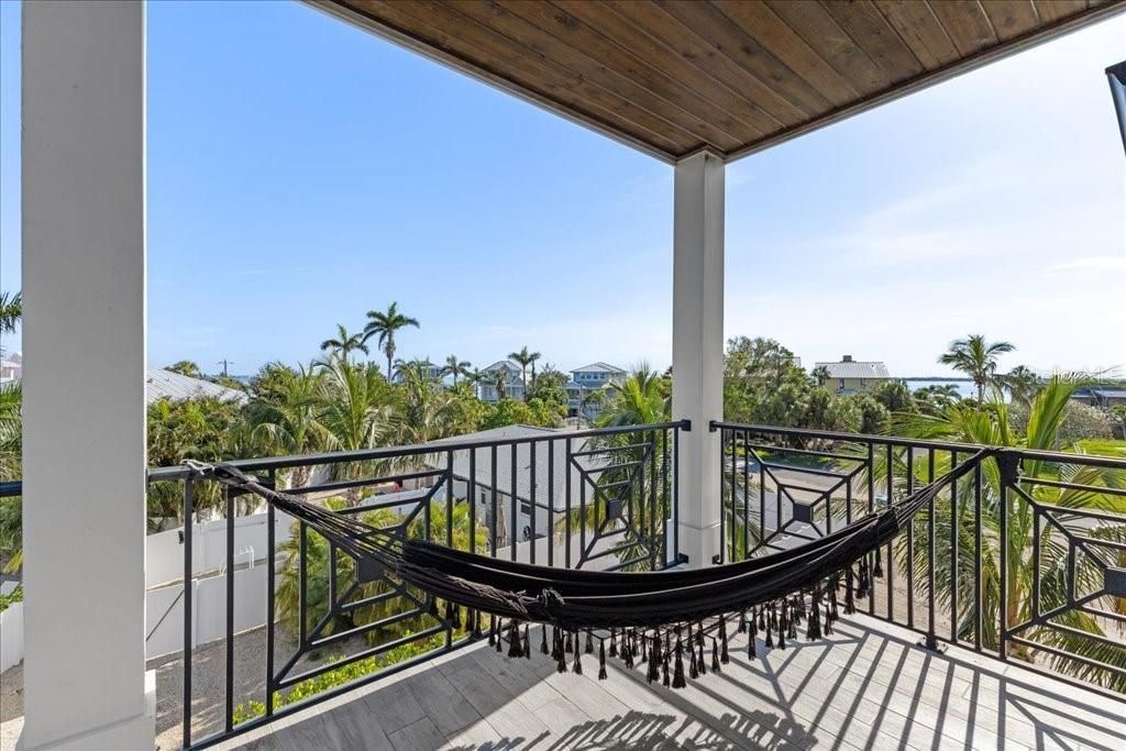 239 S Harbor Drive, Holmes Beach, FL 34217 Photo