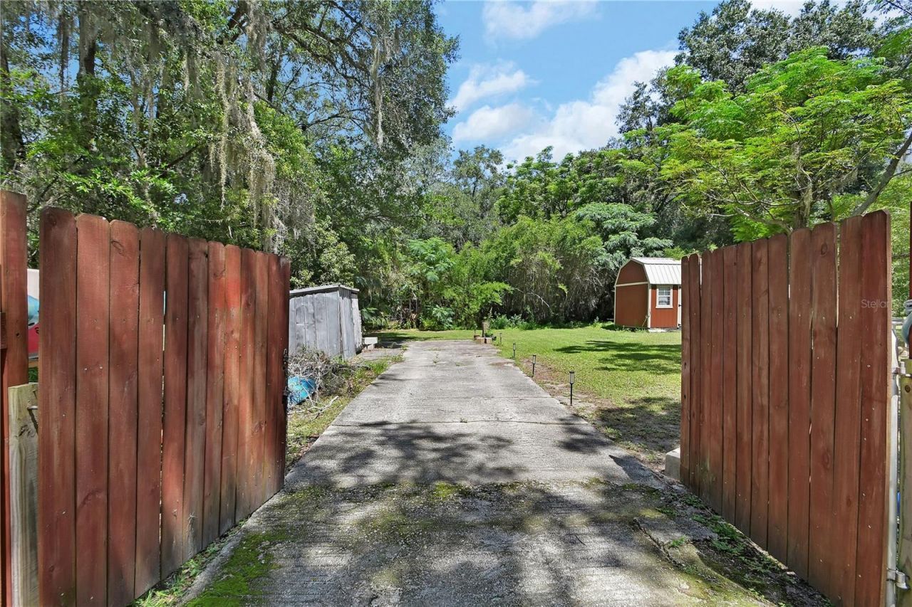 18931 E Altoona Road , Altoona, FL 32702 Photo