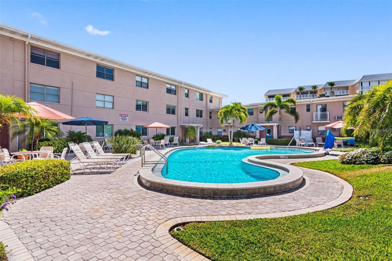 6700 Sunset Way , Unit 406, Saint Pete Beach, FL 33706 Photo