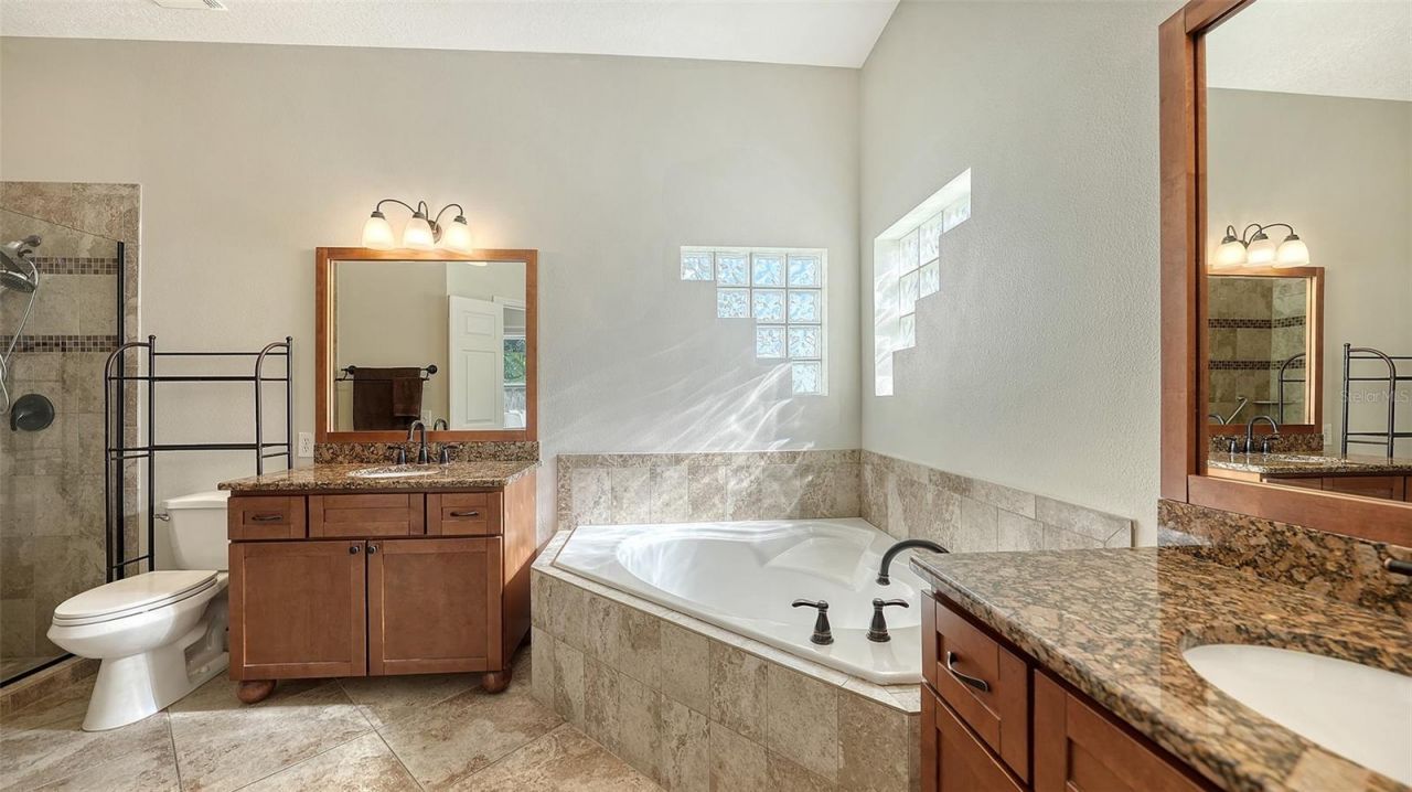 5308 52nd Avenue W, Bradenton, FL 34210 Photo