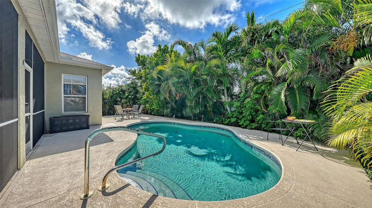 5308 52nd Avenue W, Bradenton, FL 34210 Photo